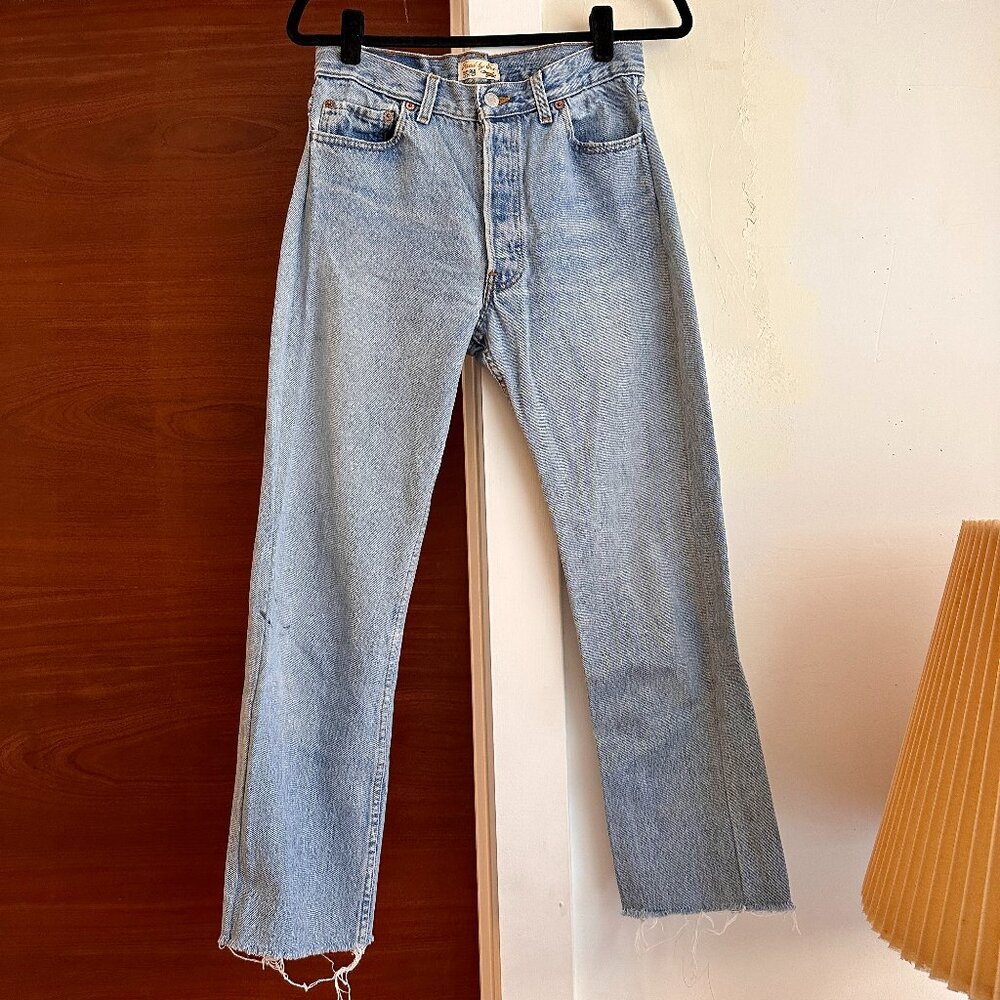 Vintage Levi's Custom "Fixed by Fox" 90s Jeans fits modern 26-27